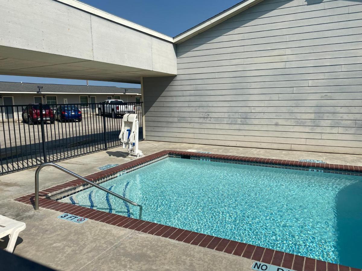 Southern Inns And Suites Now Offering Rv Spaces For Rent Yorktown Exterior photo