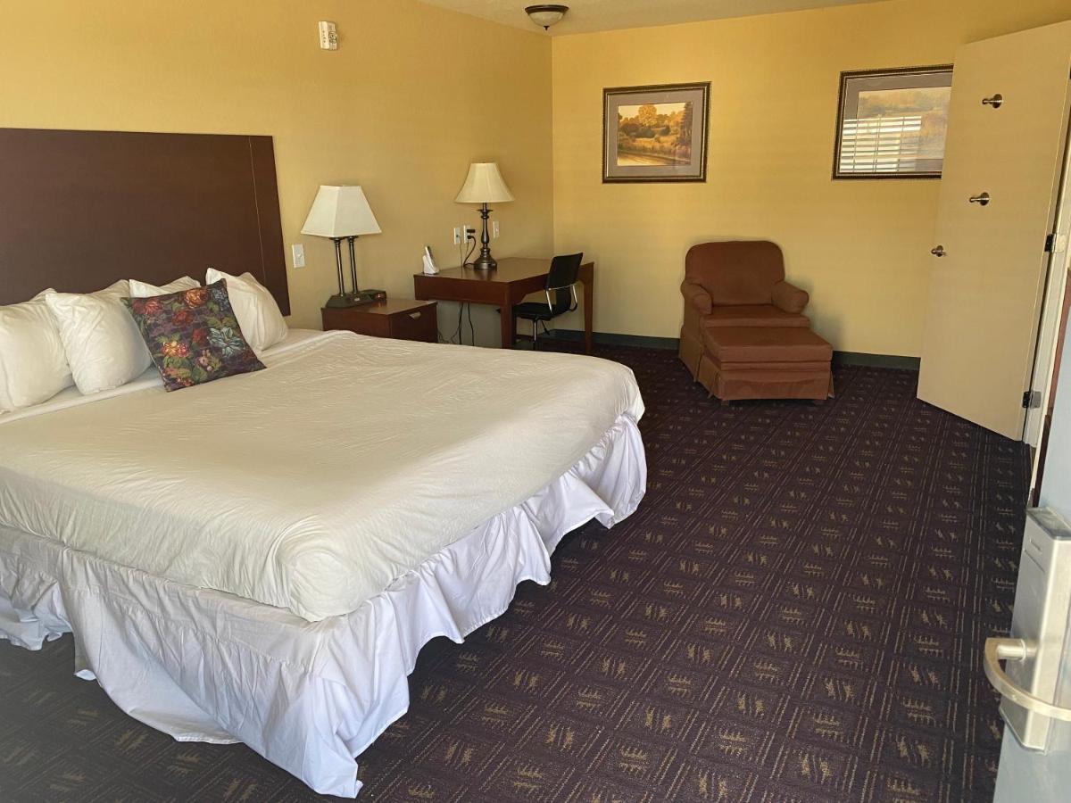 Southern Inns And Suites Now Offering Rv Spaces For Rent Yorktown Exterior photo