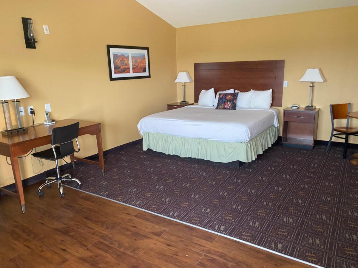 Southern Inns And Suites Now Offering Rv Spaces For Rent Yorktown Exterior photo