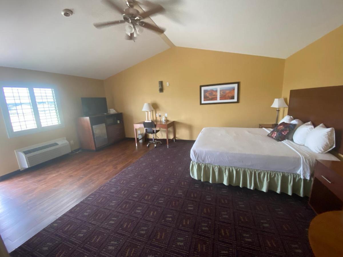 Southern Inns And Suites Now Offering Rv Spaces For Rent Yorktown Exterior photo