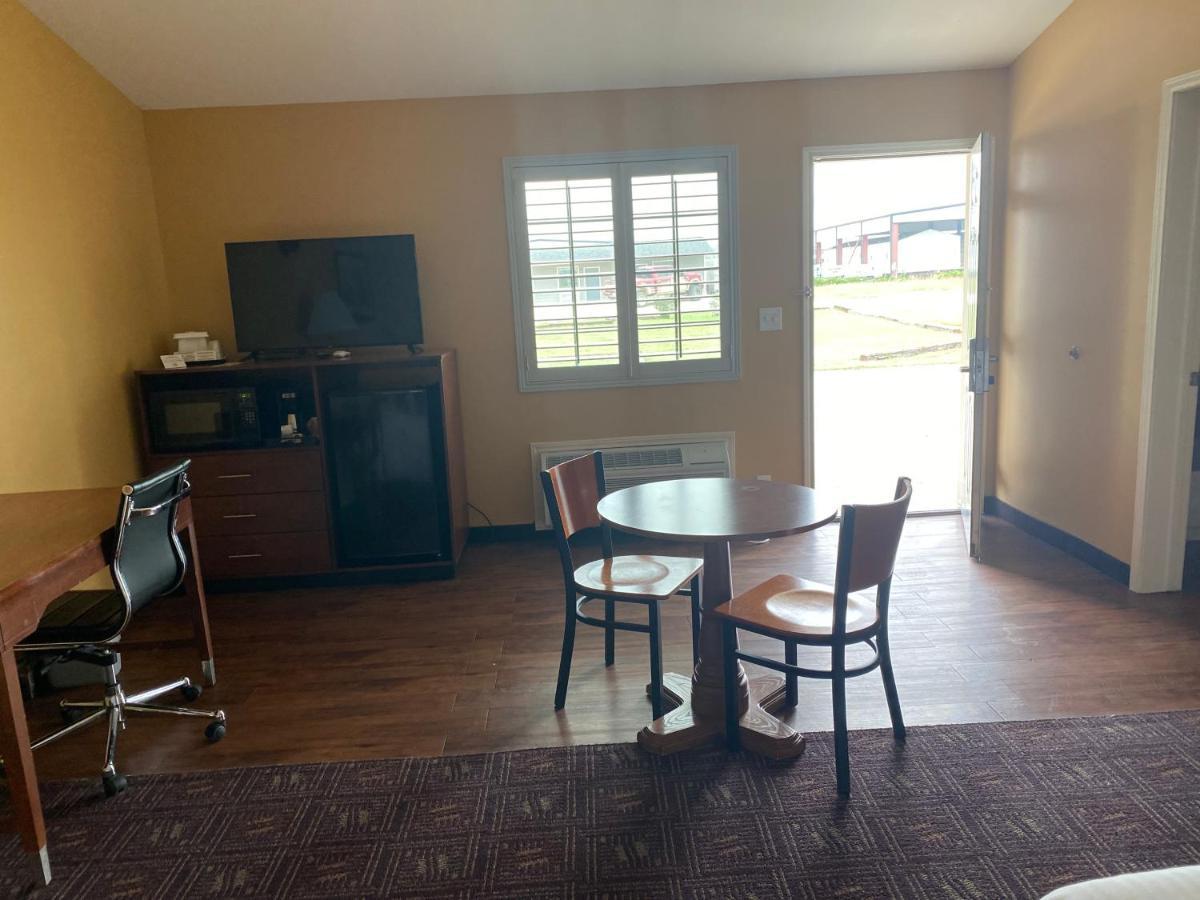 Southern Inns And Suites Now Offering Rv Spaces For Rent Yorktown Exterior photo