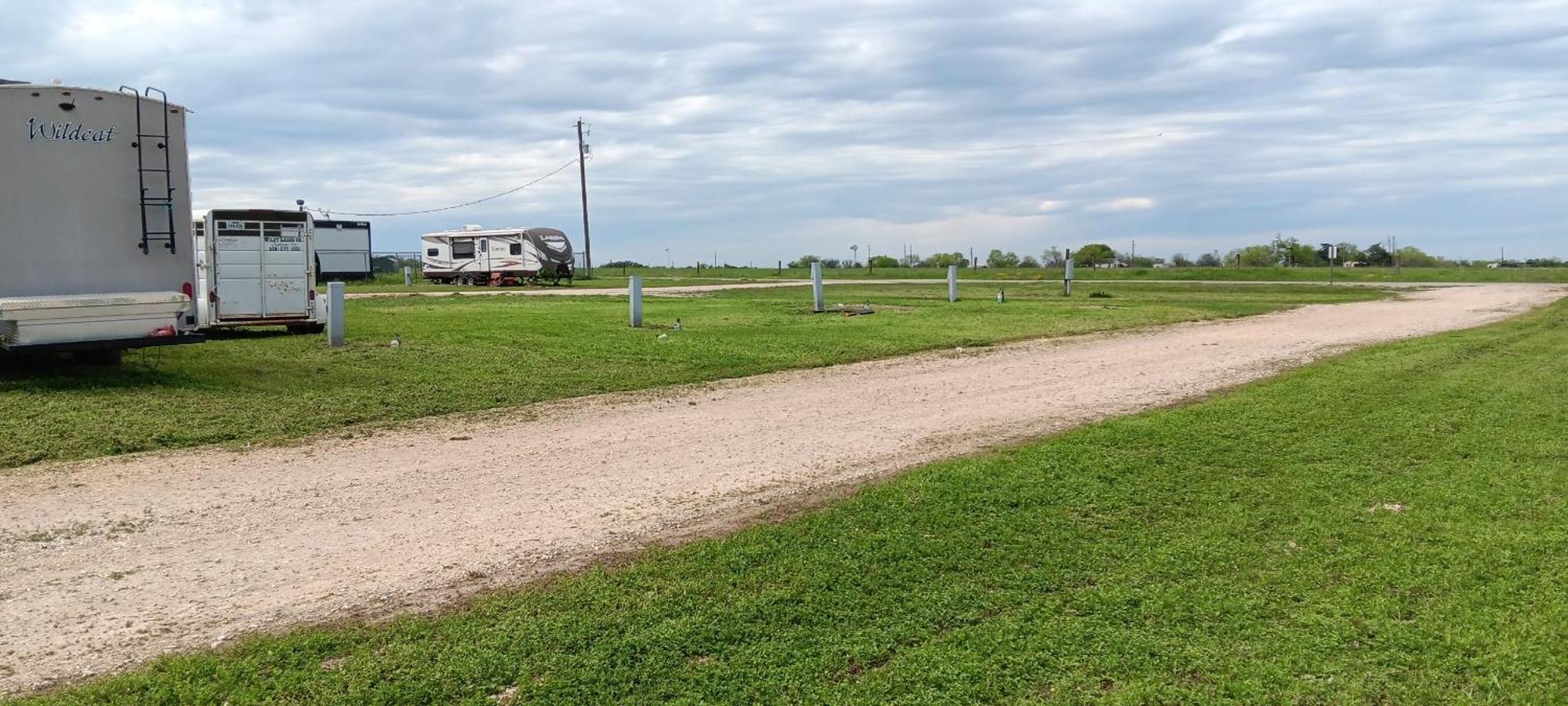 Southern Inns And Suites Now Offering Rv Spaces For Rent Yorktown Exterior photo